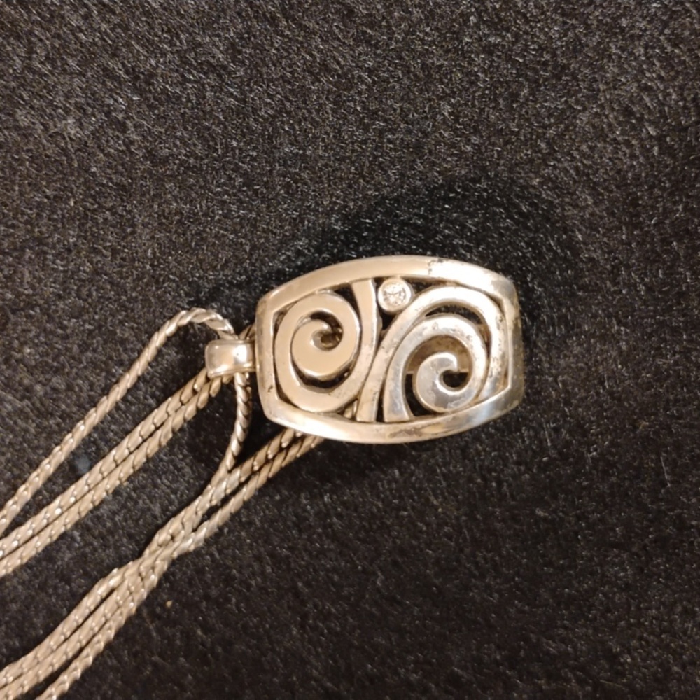 Brighton London Groove Badge Clip Necklace.